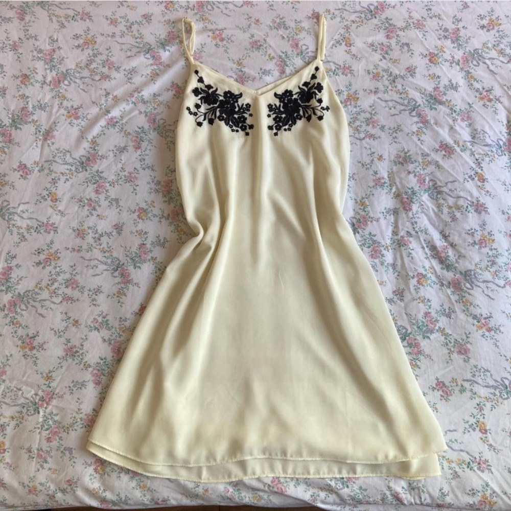 beautiful angelic flowy Francesca dress <3